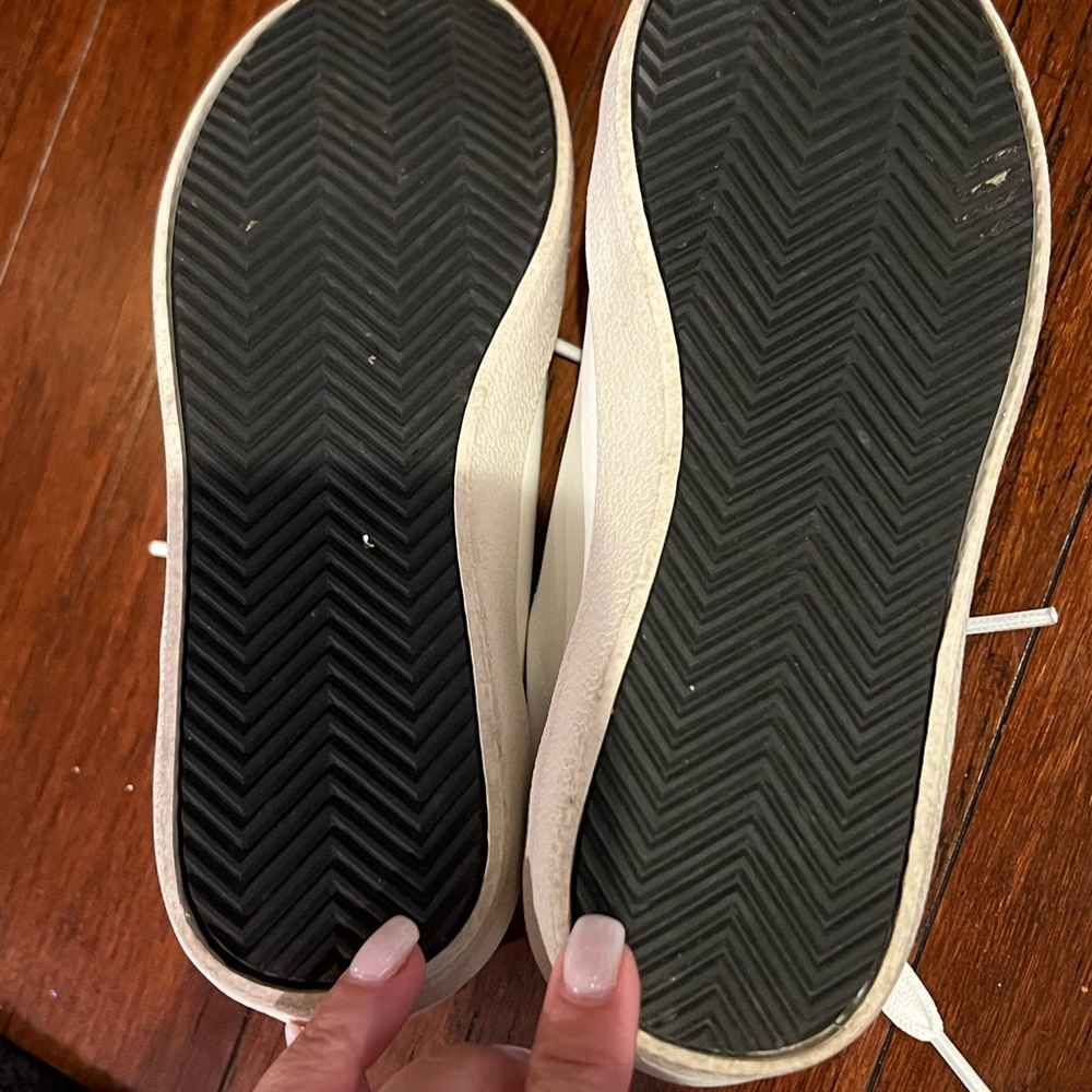 ππHost Pickππ JustFab Zaylee Sneaker - Picture 5 of 8